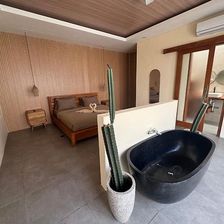 Kiki Village Bathtub Canggu Exteriér fotografie